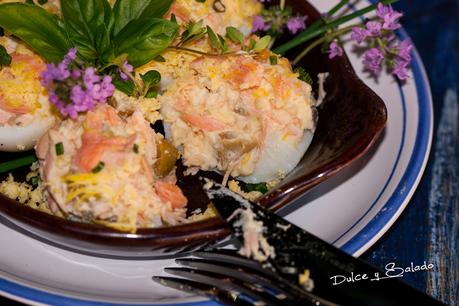 Huevos Rellenos de Salmón Fresco