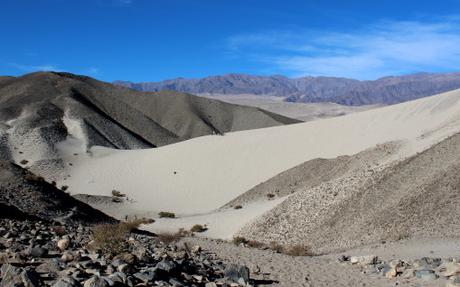 Tinogasta: la cordillera y la ruta del adobe