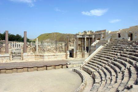 Maravillas de Israel: Teatro romano en Cesarea. Maravillas de Israel: Teatro romano en Cesarea.