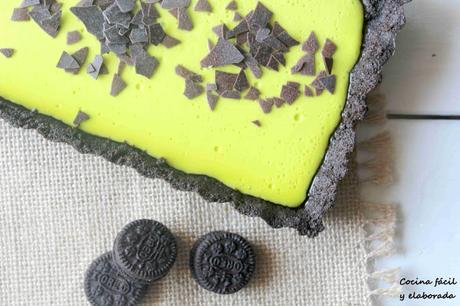 TARTA DE CHOCOLATE BLANCO, MENTA Y OREOS (SIN HORNO) TARTA DE CHOCOLATE BLANCO, MENTA Y OREOS (SIN HORNO)