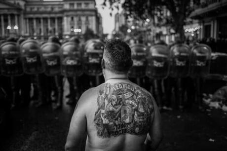 Debate: ¿cómo se fotografía la represión? Debate: ¿cómo se fotografía la represión?