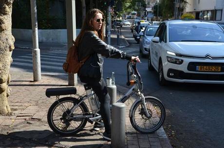 Israel: un viaje al tránsito del futuro Autos y bicis eléctricas ya son parte del paisaje urbano de Israel