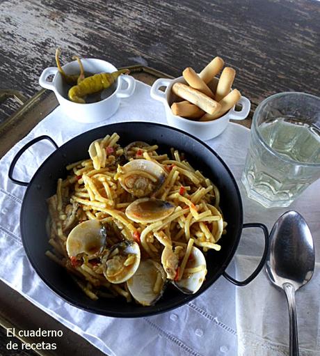 Fideos con Almejas