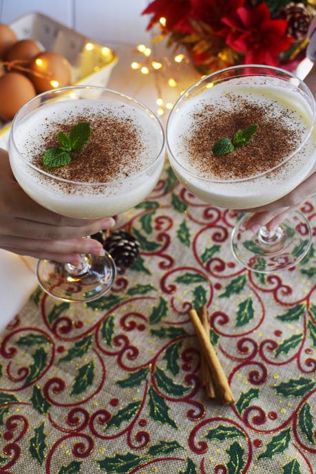 Ponche de huevo navideño (Eggnog). Ponche de huevo navideño (Eggnog).