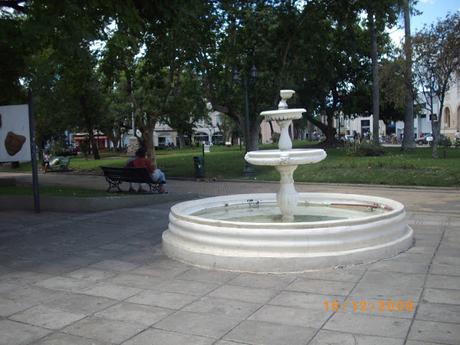 Una plaza con aroma a tiempo Una plaza con aroma a tiempo