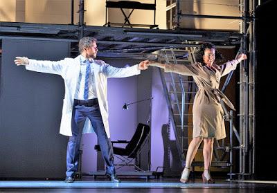 Casi Normales, Conviviendo Con La Tragedia. Casi Normales, Conviviendo Con La Tragedia.