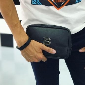 LA HANDBAG DE BADLEYS DE MODA ENTRE LOS HOMBRES