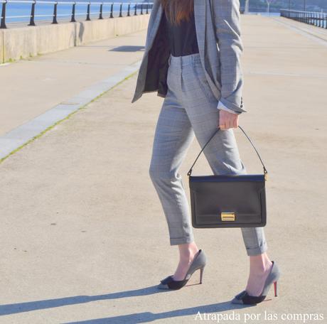 TRAJE PRÍNCIPE DE GALES