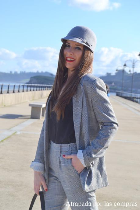 TRAJE PRÍNCIPE DE GALES