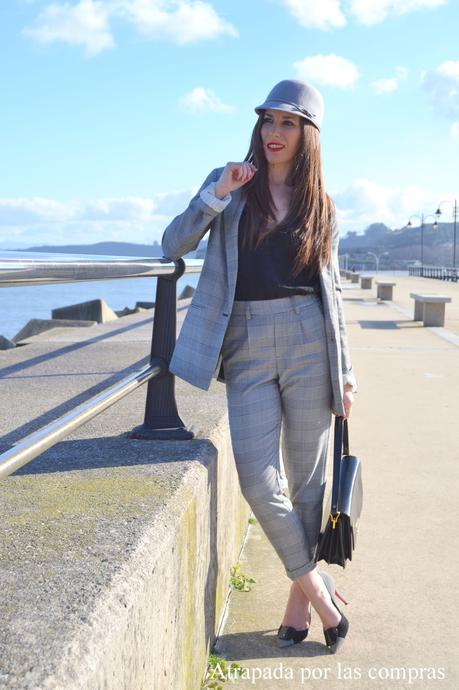 TRAJE PRÍNCIPE DE GALES