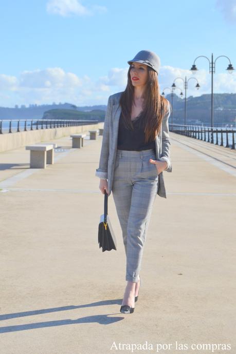 TRAJE PRÍNCIPE DE GALES