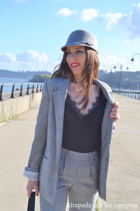 TRAJE PRÍNCIPE DE GALES