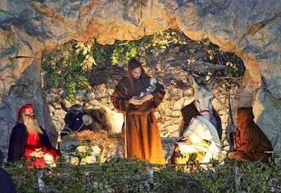 Y por fin se montó el belén, por primera vez en el mundo mundial