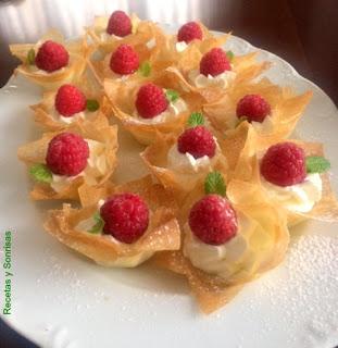 PASTELITOS DE PASTA FILO MASCARPONE Y FRAMBUESA