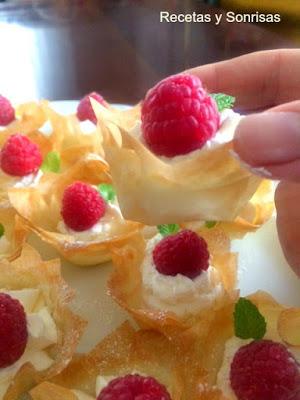 PASTELITOS DE PASTA FILO MASCARPONE Y FRAMBUESA