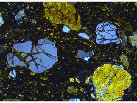 #MISTERIO: DESCUBREN EN UNA ISLA DE #ESCOCIA ALGO QUE NO PERTENECE A LA #TIERRA (FOTO) #EXTRATERRESTRE