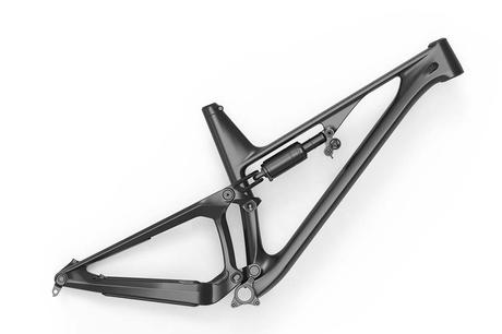 UNNO Dash, el primer cuadro de la firma de Cesar Rojo ya a la venta