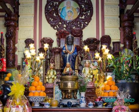 El Encanto de las Pagodas y Templos Budistas en Vientam