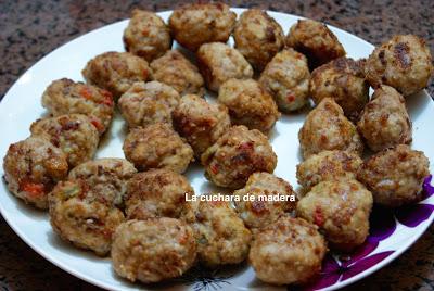 ALBONDIGAS CON SALSA DE TOMATE