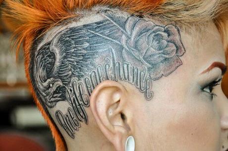 20 Tatuajes locos en la cabeza para valientes 20 Tatuajes locos en la cabeza para valientes