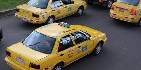 Se entregan Informes de idoneidad para 10.270 aspirantes del proceso de taxis en Quito