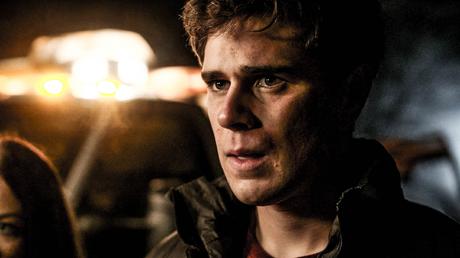 Crítica: Se Ocultan en la Oscuridad (2017) Dir. Drew Gabreski