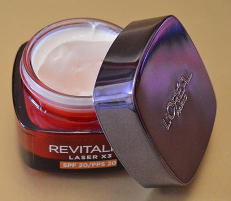 Probando la crema “Revitalift Laser X3” con protección solar SPF20 de L’OREAL (proyecto YOUZZ)