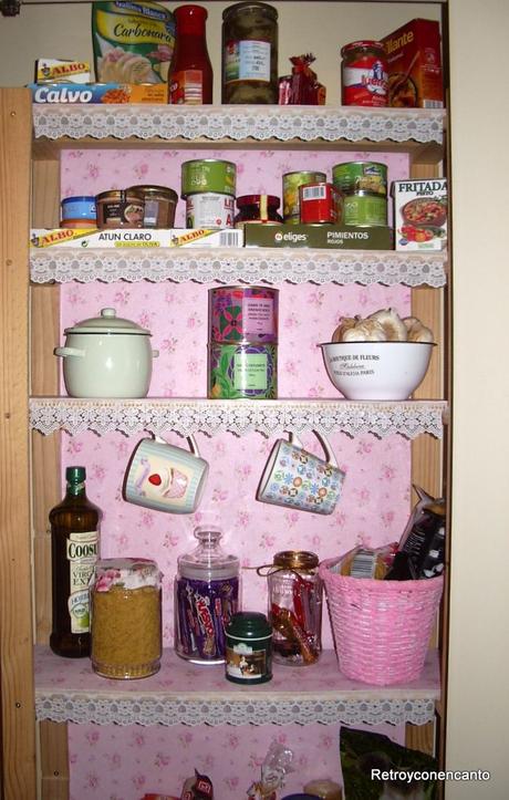Una despensa muy rosada Una despensa muy rosada