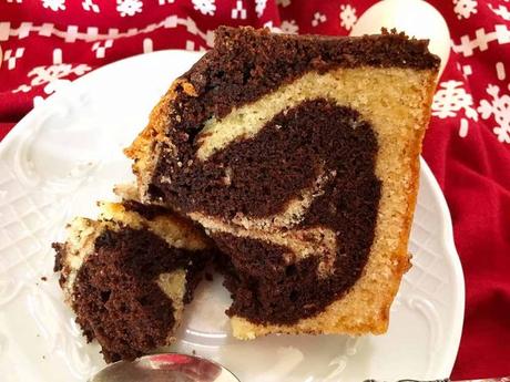 recetas delikatissen postres delikatissen cake dos colores Bundt cake marmolado de vainilla y cacao bund cake vainilla jugoso bizcocho vainilla chocolate bizcocho marmolado bizcocho esponjoso bizcocho casero bizcocho bicolor 