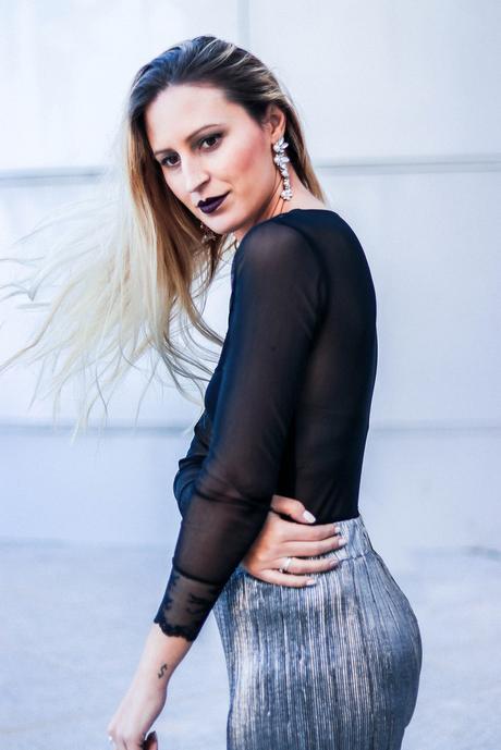 LACE BODY & SILVER PANTS LACE BODY & SILVER PANTS