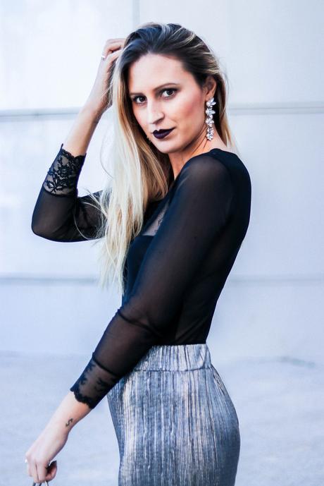 LACE BODY & SILVER PANTS LACE BODY & SILVER PANTS
