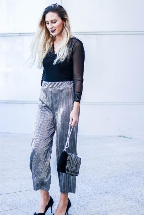 LACE BODY & SILVER PANTS LACE BODY & SILVER PANTS