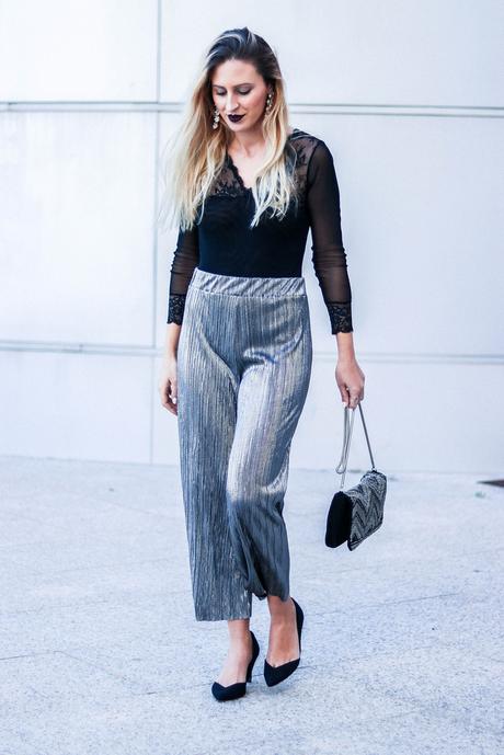 LACE BODY & SILVER PANTS LACE BODY & SILVER PANTS
