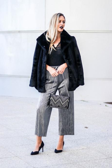 LACE BODY & SILVER PANTS LACE BODY & SILVER PANTS