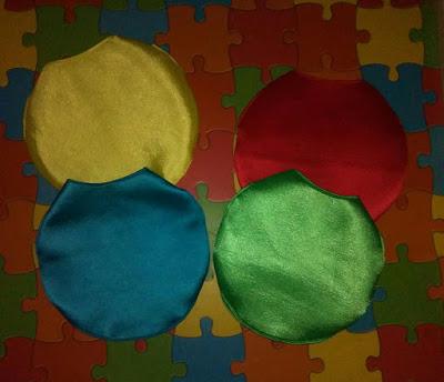 UNAS FICHAS DE PARCHIS