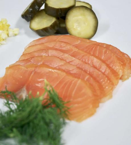 Tres aperitivos con salmón ahumado