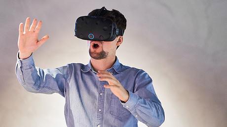 #RealidadVirtual o “Realidad mortal”: murió desangrado mientras utilizaba lentes virtuales  #Tecnologia