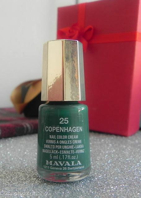 NEW LOOK: Colección de Mavala para estas fiestas + Manicuras navideñas 04 tono Copenhague