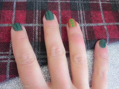 NEW LOOK: Colección de Mavala para estas fiestas + Manicuras navideñas 09 manicura verde