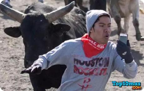 Selfie durante una Corrida de Toros-top-10-selfies-mas-peligrosos