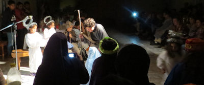 Pesebre viviente en la cena navideña de la Parroquia Ntra. Sra. del Camino