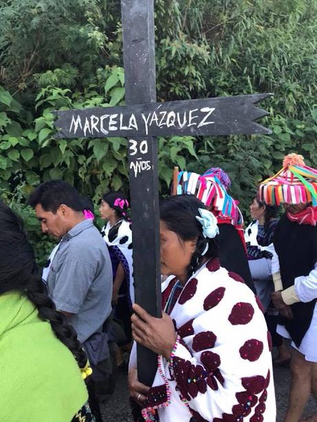 “EL GOBIERNO QUIERE LEGALIZAR NUESTRA MUERTE”, AFIRMA LA CONCEJALA LUPITA DURANTE LA CONMEMORACIÓN DE LOS 20 AÑOS DE ACTEAL