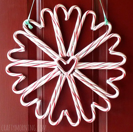 tradiciones danesas navidad navidad nórdica navidad danesa feliz navidad decoración navidad caramelos navidad blanco rojo Candy Cane Christmas Wreath 