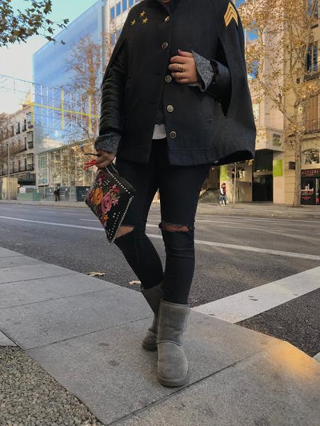 HANDMADE MAXI SCARF.- HANDMADE MAXI SCARF.-