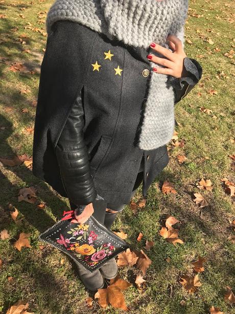 HANDMADE MAXI SCARF.- HANDMADE MAXI SCARF.-