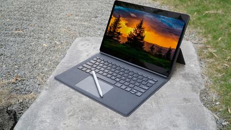 Probamos la Chuwi CoreBook: Una tablet 2en1 perfecta para trabajar en cualquier lugar