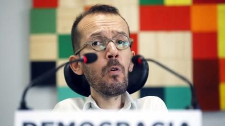 Echenique cabalga de nuevo.