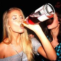 Mucha fiesta con alcohol puede dejarte retardad@, mutilad@ y más