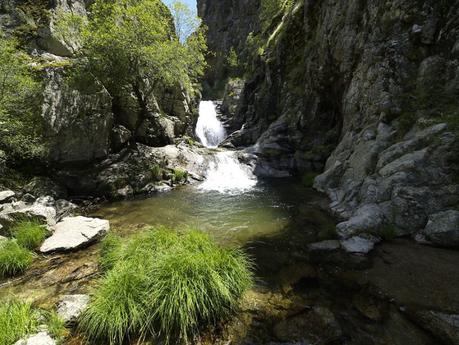 LO + EN PISCINAS NATURALES EN ESPAÑA