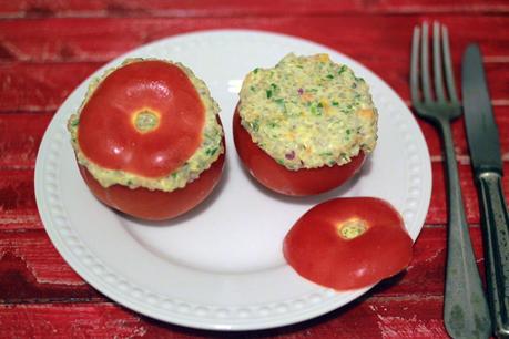 Tomates rellenos con quinoa Tomates rellenos con quinoa